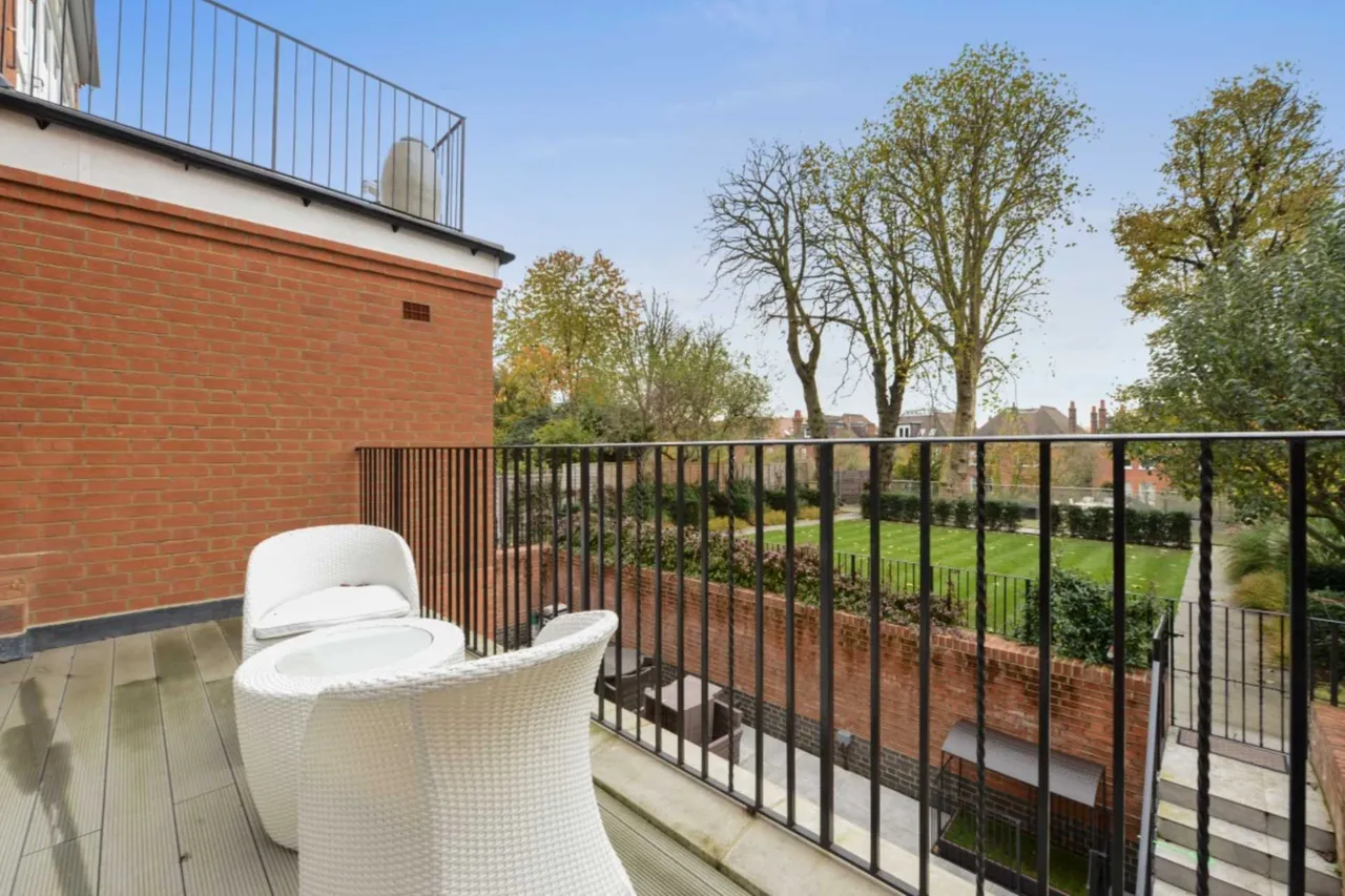 London, NW3, photo 10