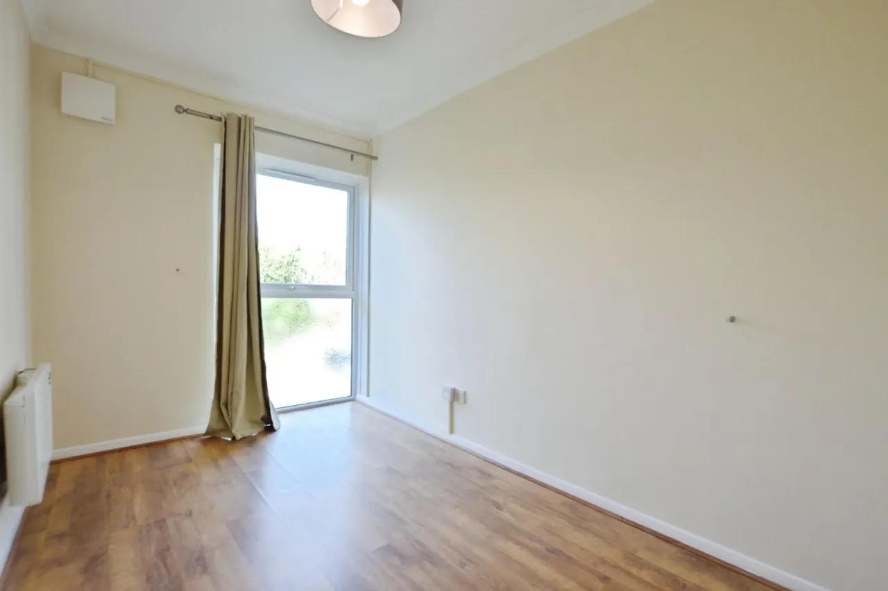 Fosse Way, West Byfleet, Surrey, KT14, photo 10