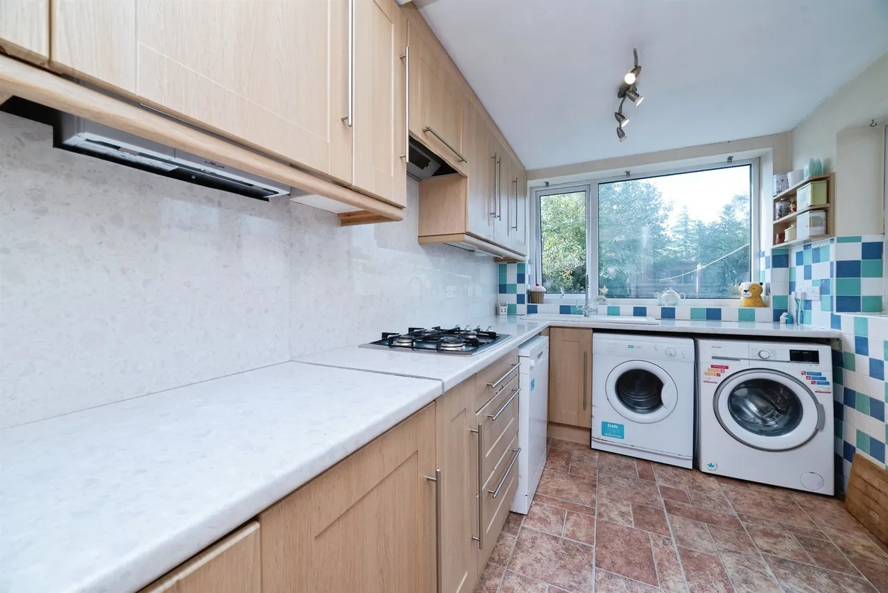 Colville Avenue, Hull, HU4, photo 9