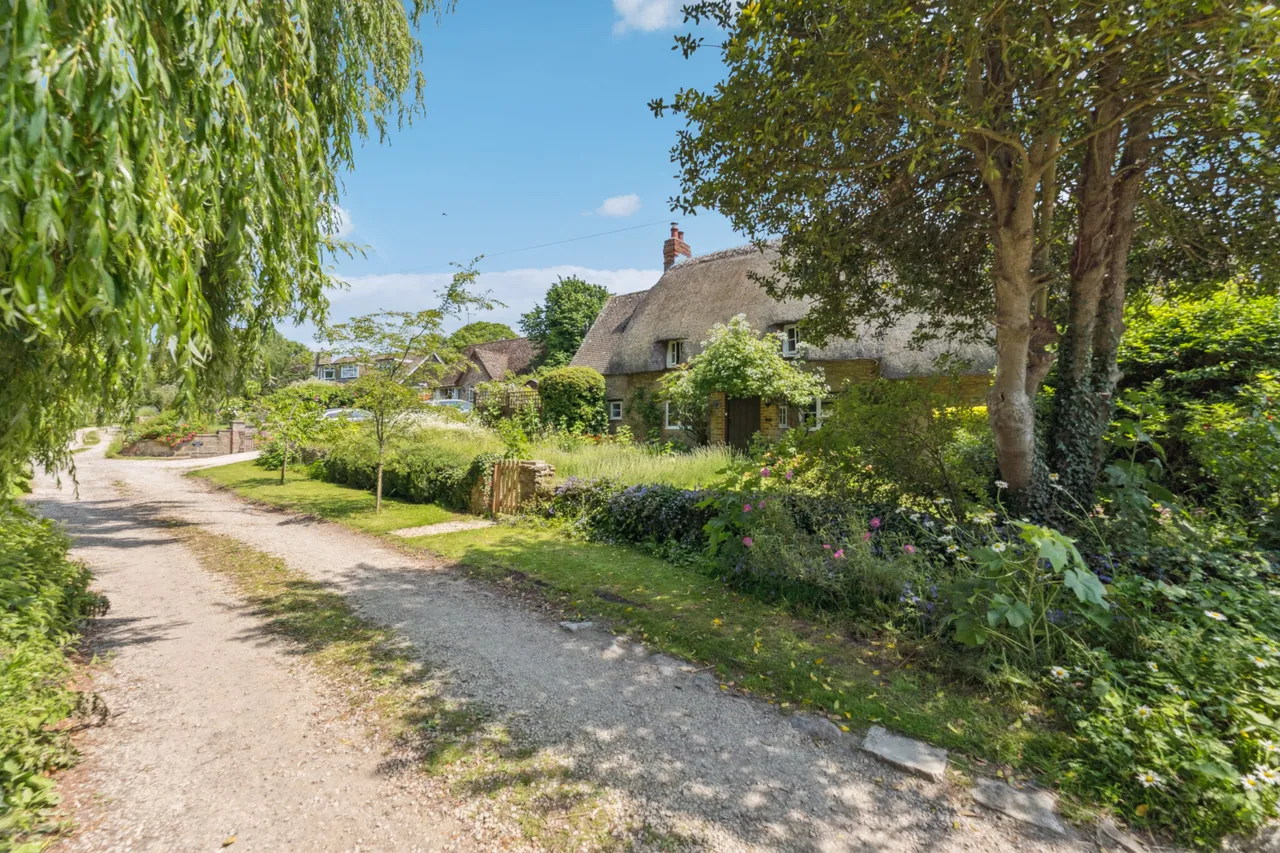 Haseley Road, Little Milton, OX44, photo 9