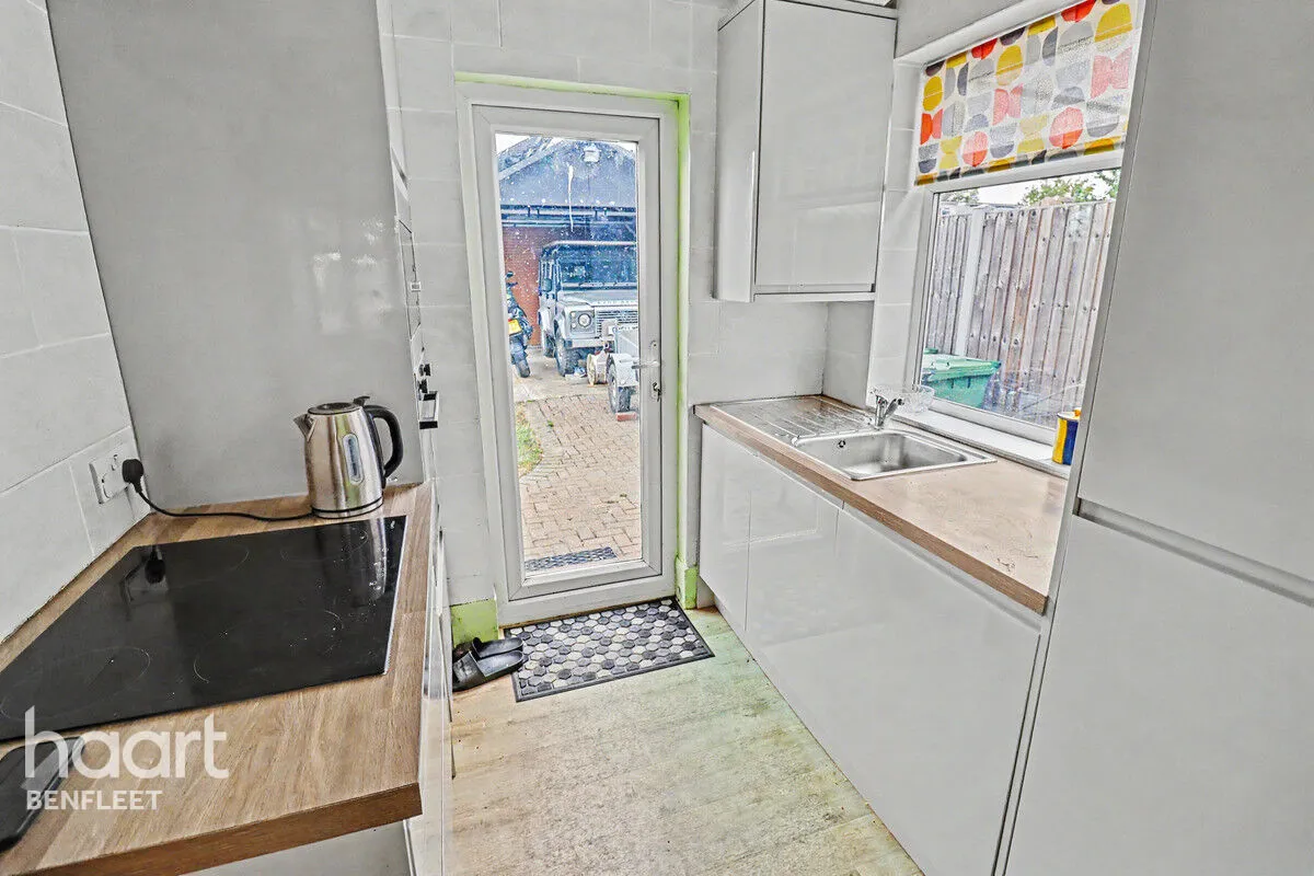 Philmead Road, Benfleet, SS7, photo 4