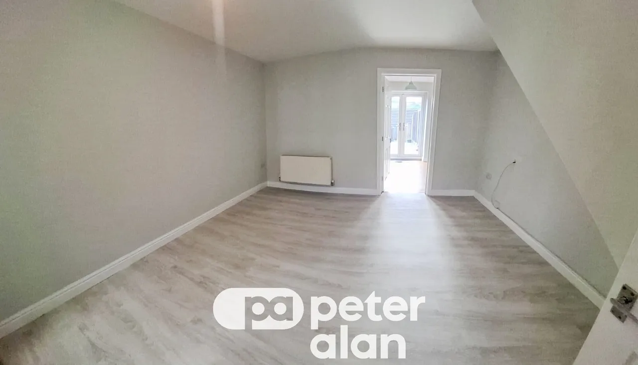Dynevor Road, Neath, SA10, photo 3