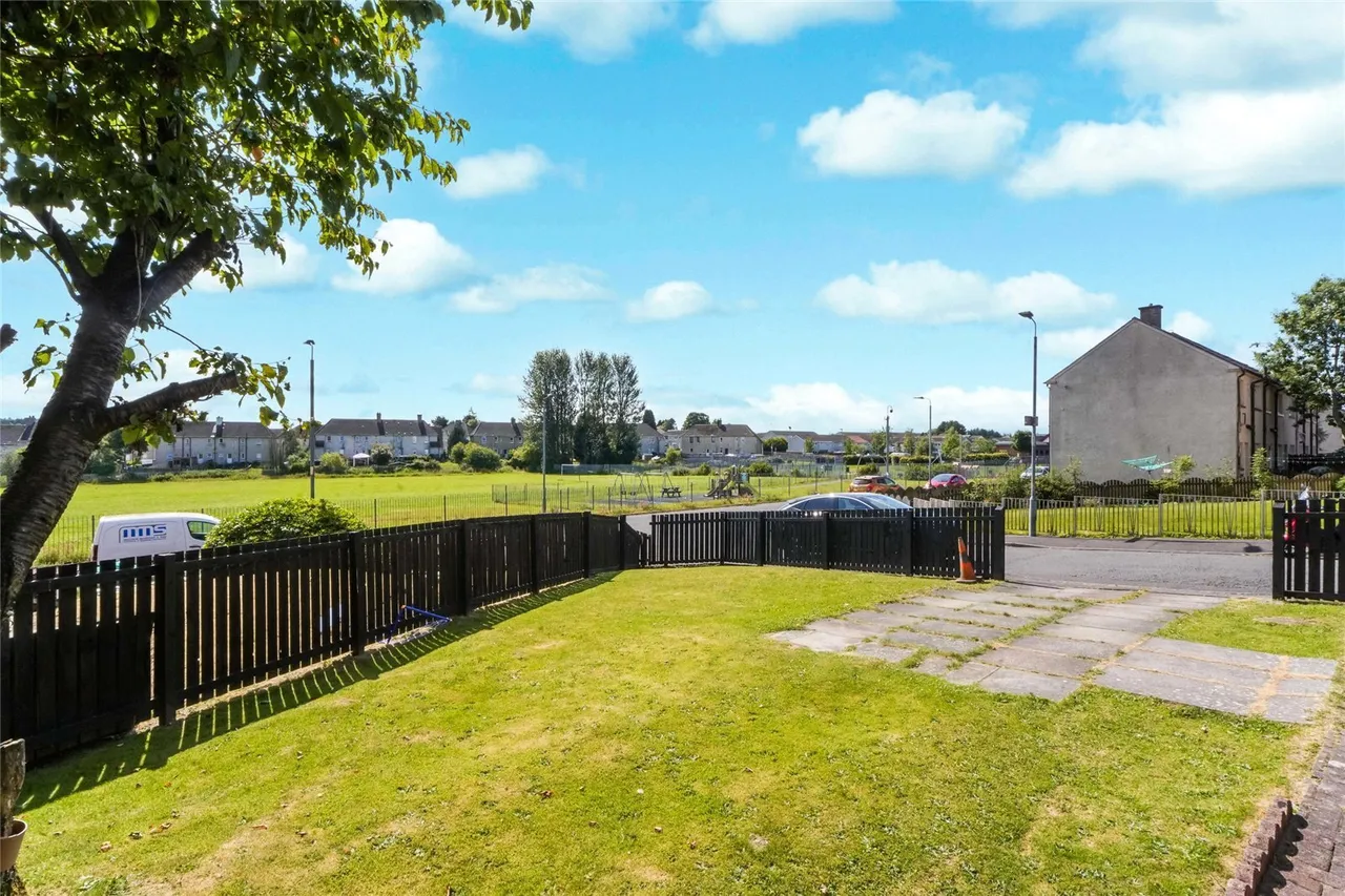 Arbuckle Place, Plains, Airdrie, North Lanarkshire, ML6, photo 21