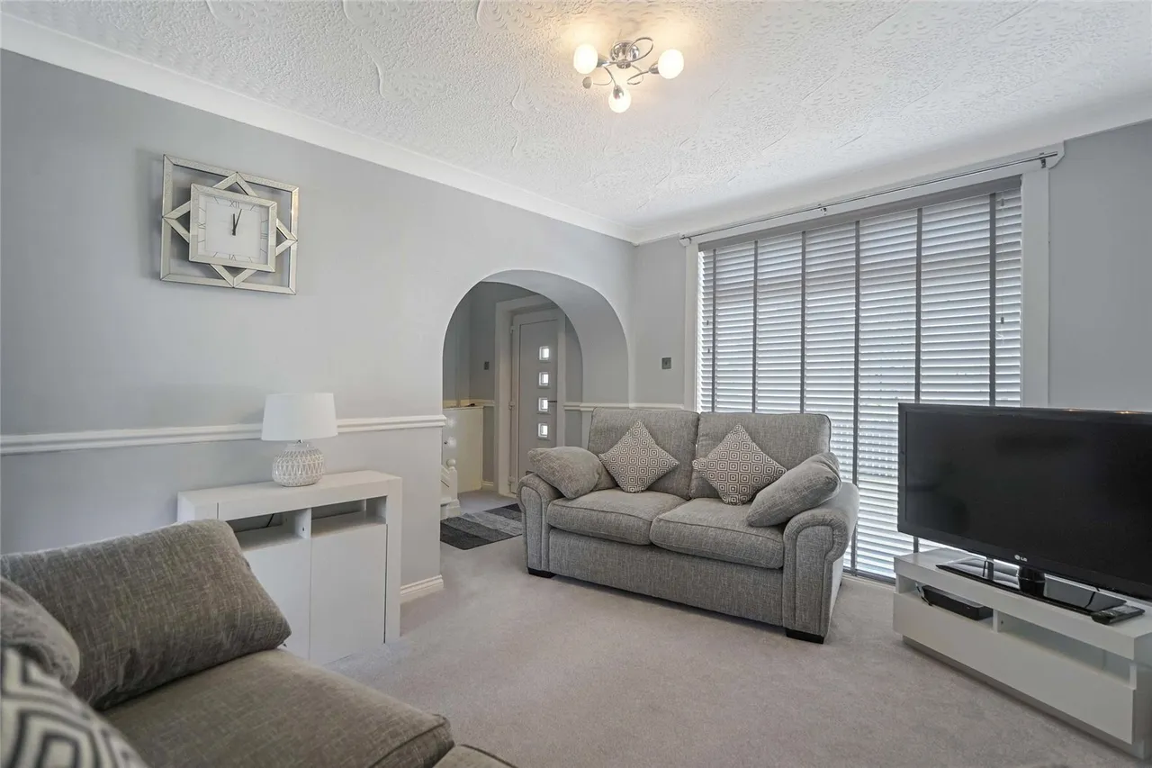 Arbuckle Place, Plains, Airdrie, North Lanarkshire, ML6, photo 5