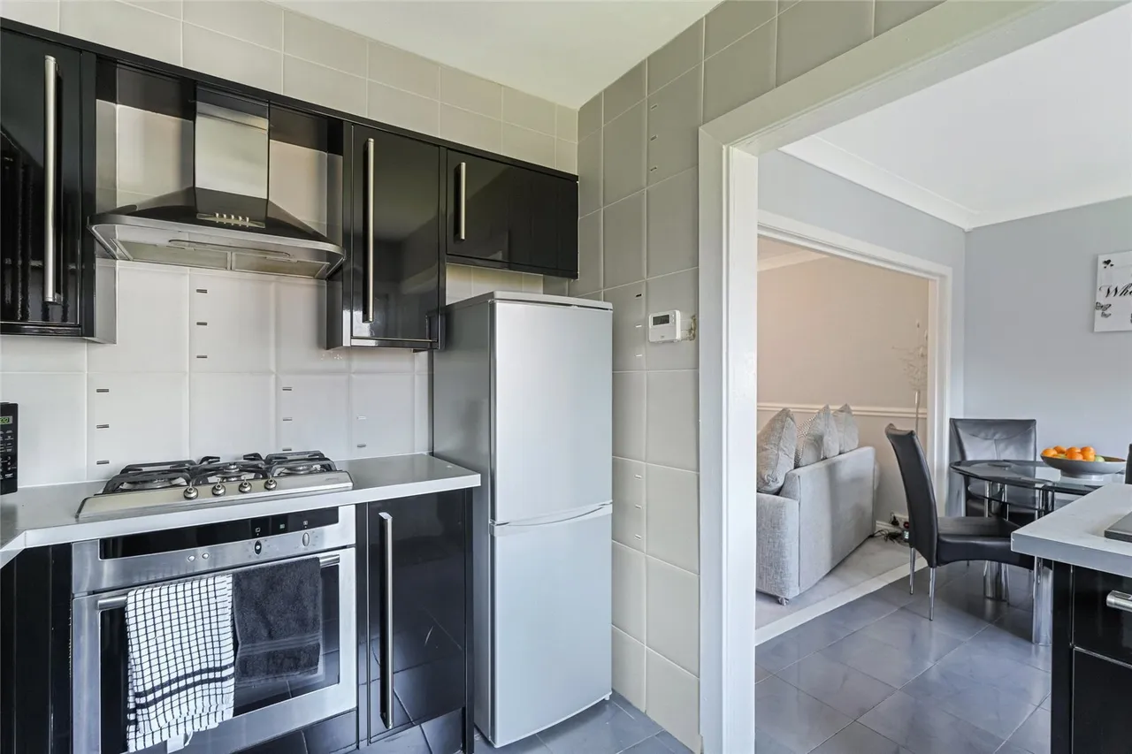 Arbuckle Place, Plains, Airdrie, North Lanarkshire, ML6, photo 7