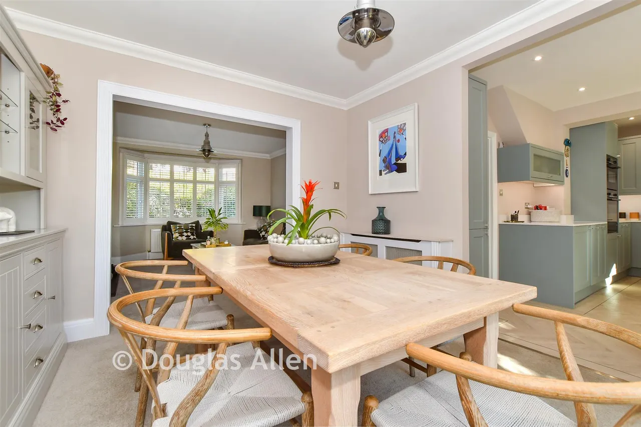 Loughton Way, Buckhurst Hill, IG9, photo 5