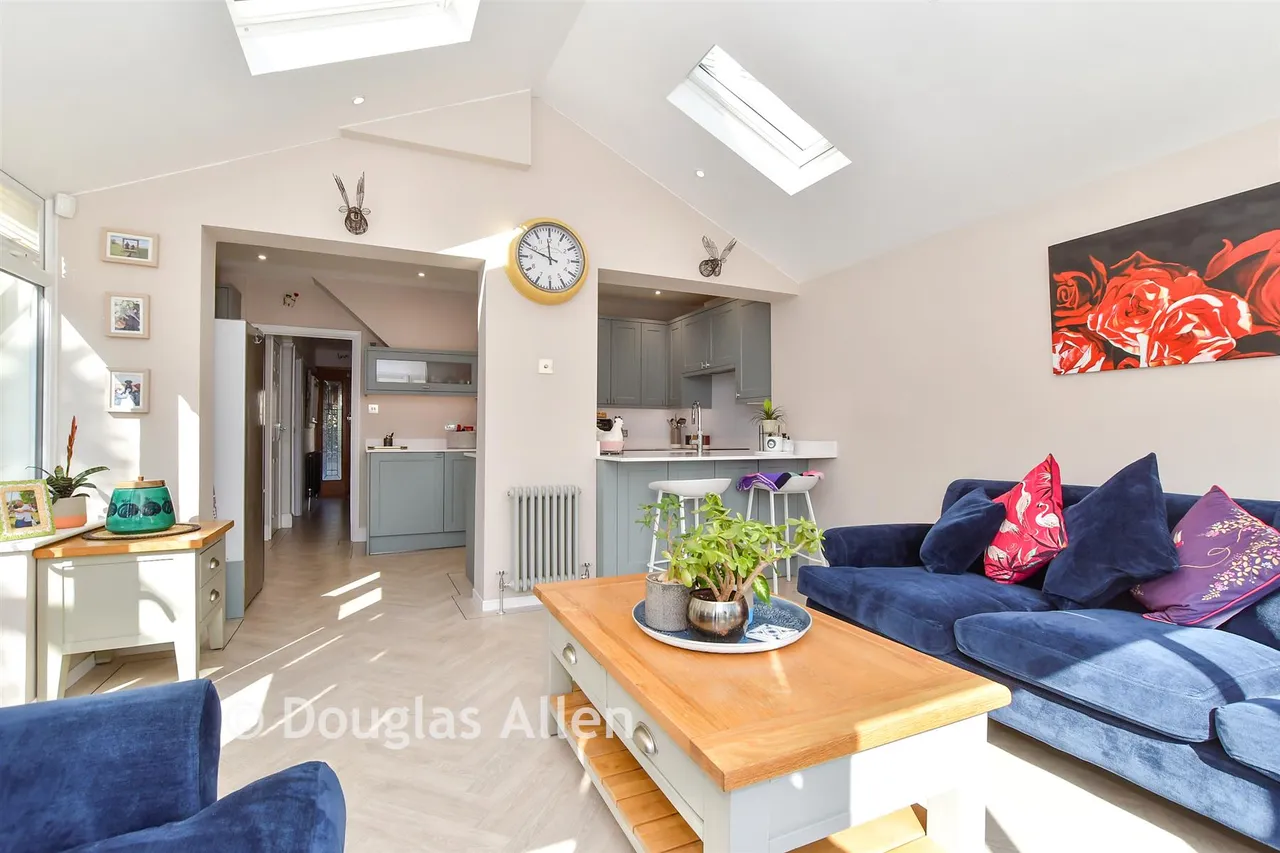 Loughton Way, Buckhurst Hill, IG9, photo 8