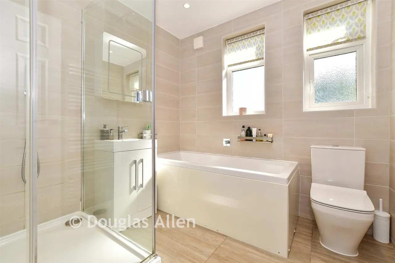 Loughton Way, Buckhurst Hill, IG9, photo 17