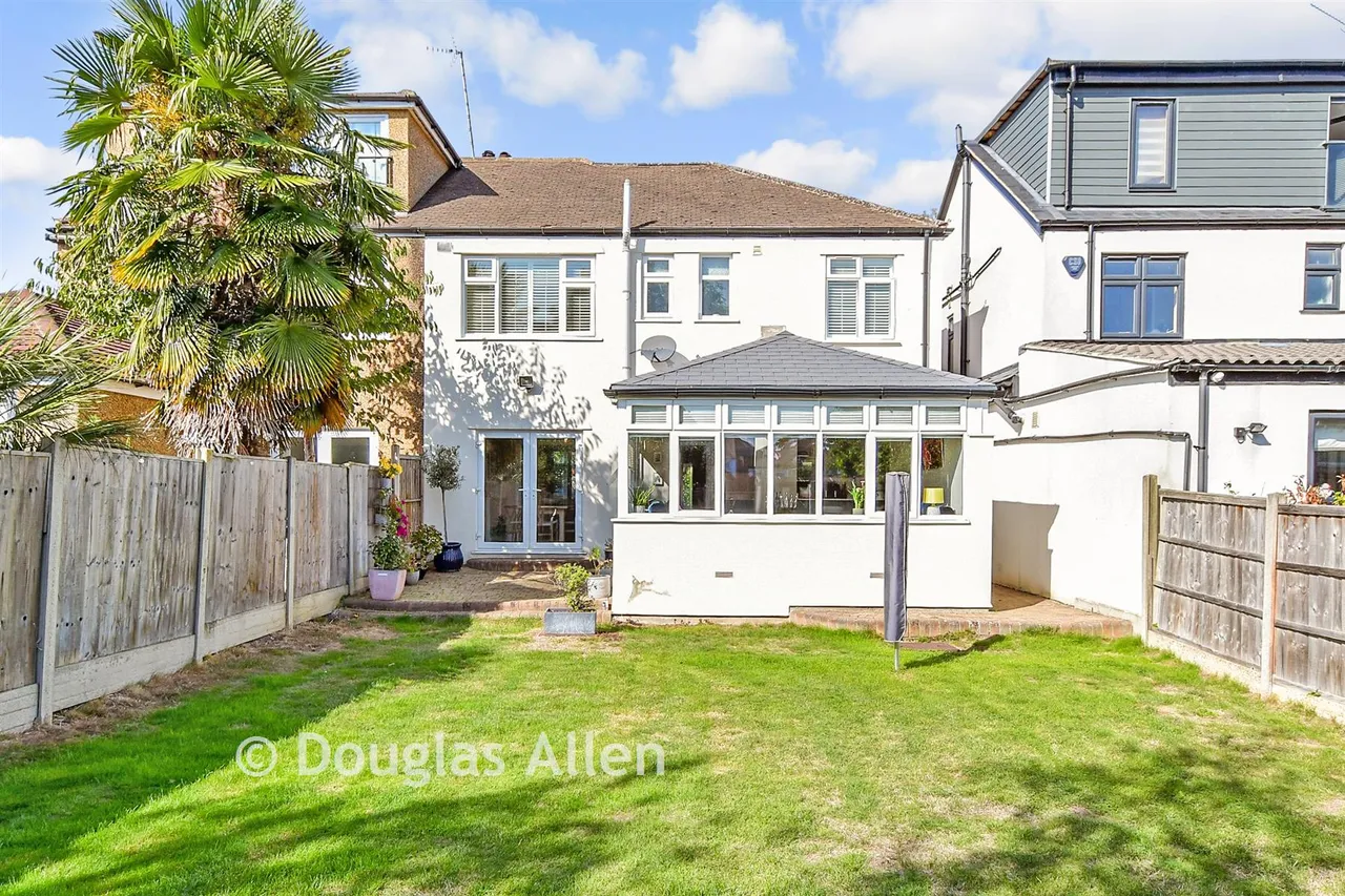 Loughton Way, Buckhurst Hill, IG9, photo 7