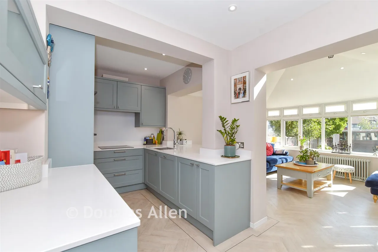 Loughton Way, Buckhurst Hill, IG9, photo 10
