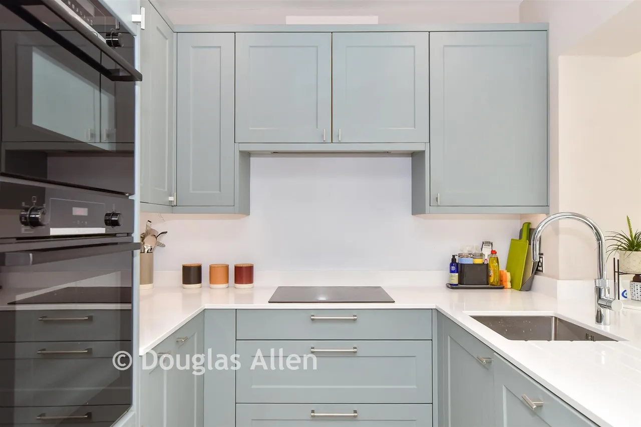 Loughton Way, Buckhurst Hill, IG9, photo 11