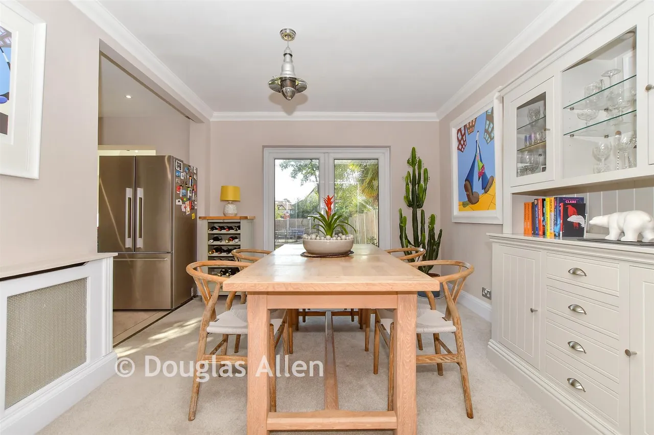 Loughton Way, Buckhurst Hill, IG9, photo 13