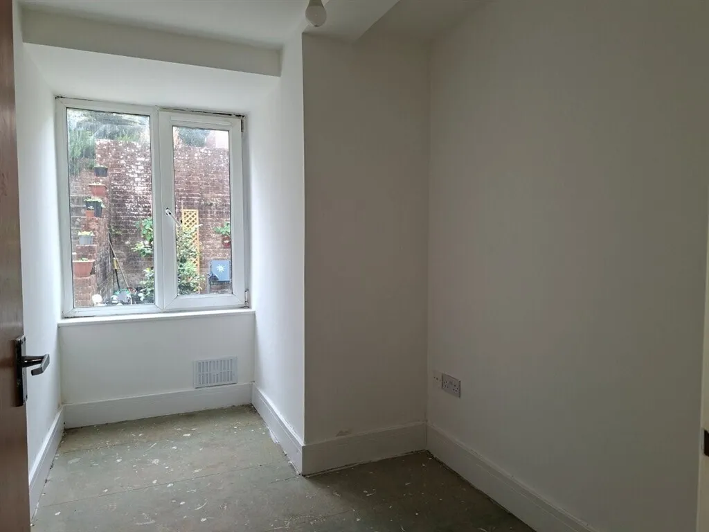 East Street, Blandford Forum, DT11, photo 7