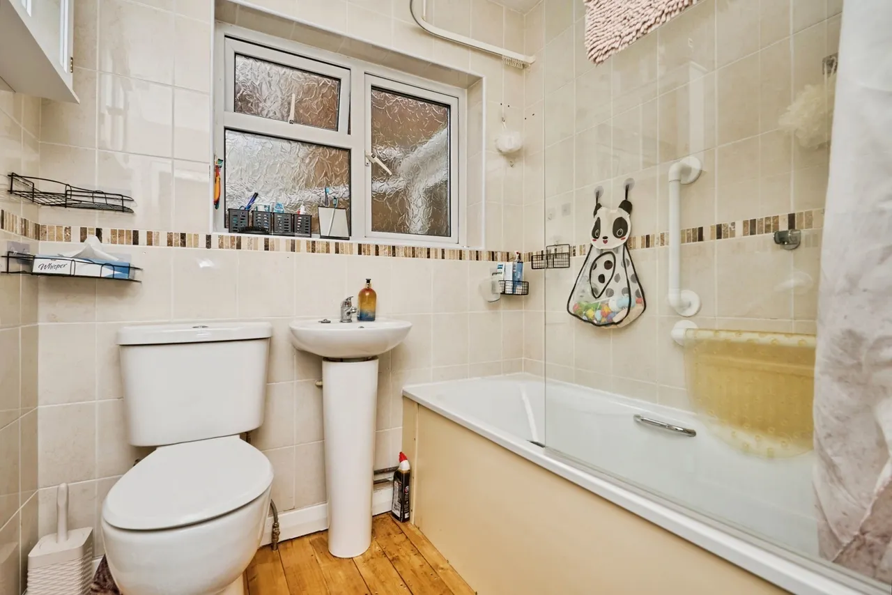 Rectory Close, Wootton Bridge, PO33, photo 40