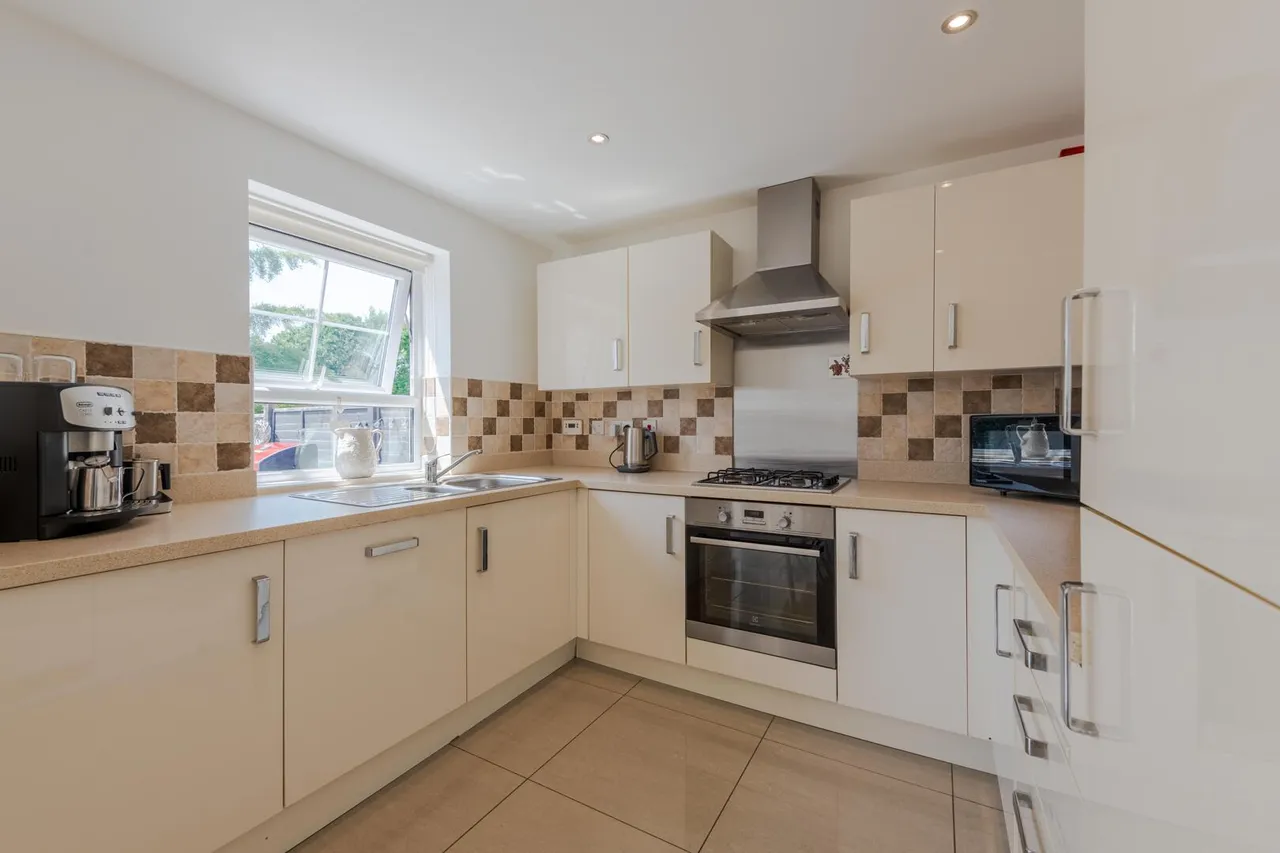 Gladstone Place, Blakedown, Kidderminster, photo 10