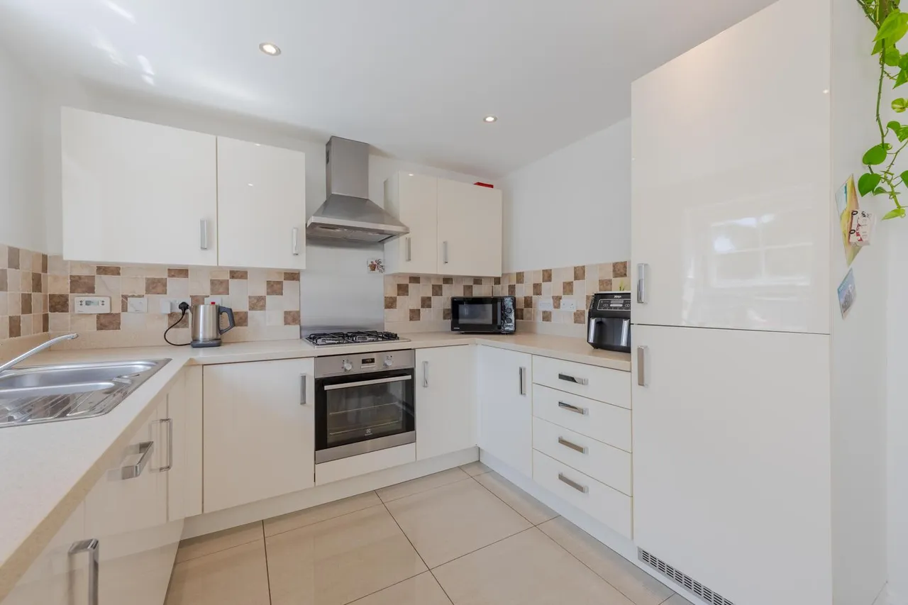 Gladstone Place, Blakedown, Kidderminster, photo 11