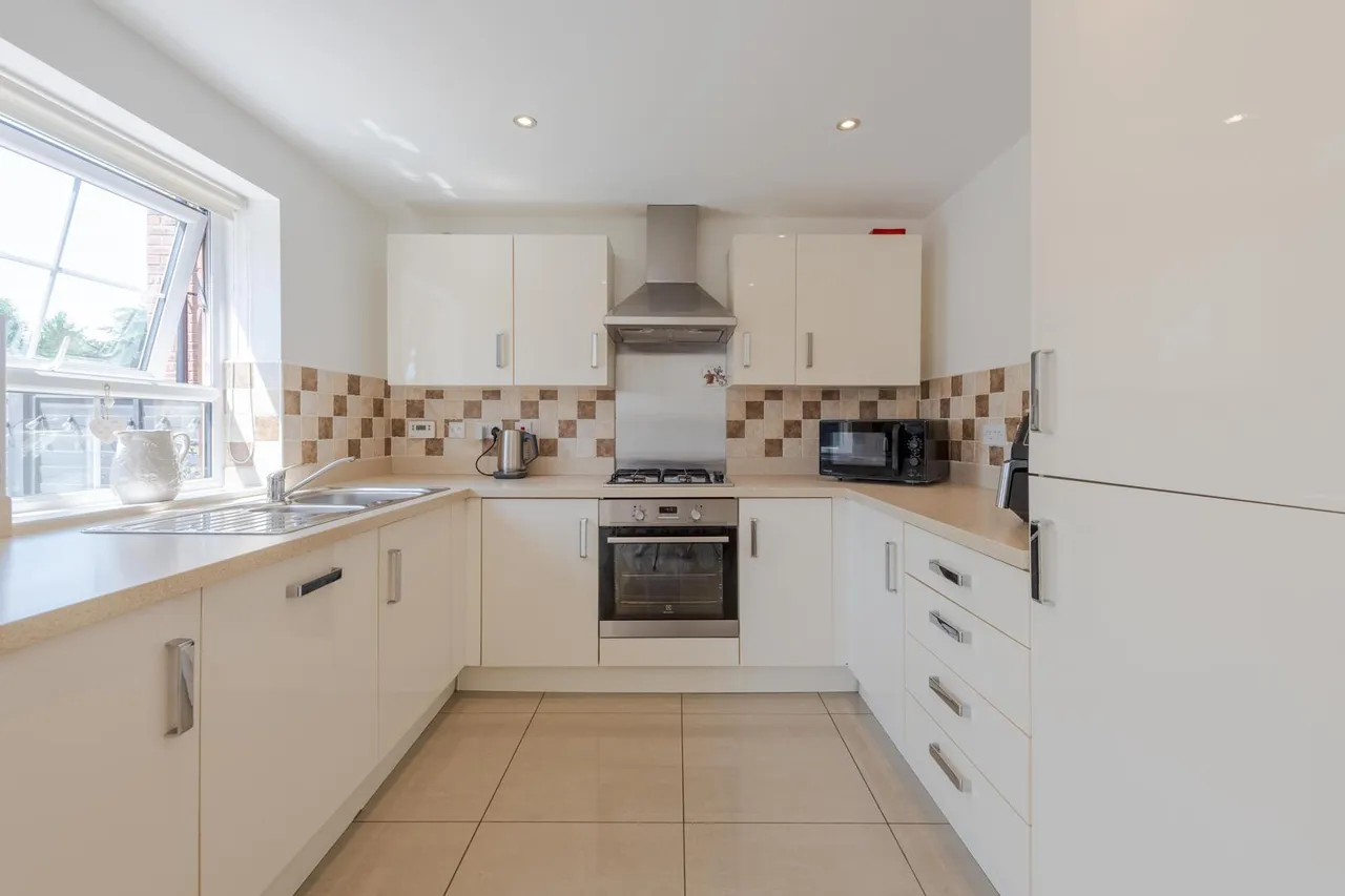 Gladstone Place, Blakedown, Kidderminster, photo 4