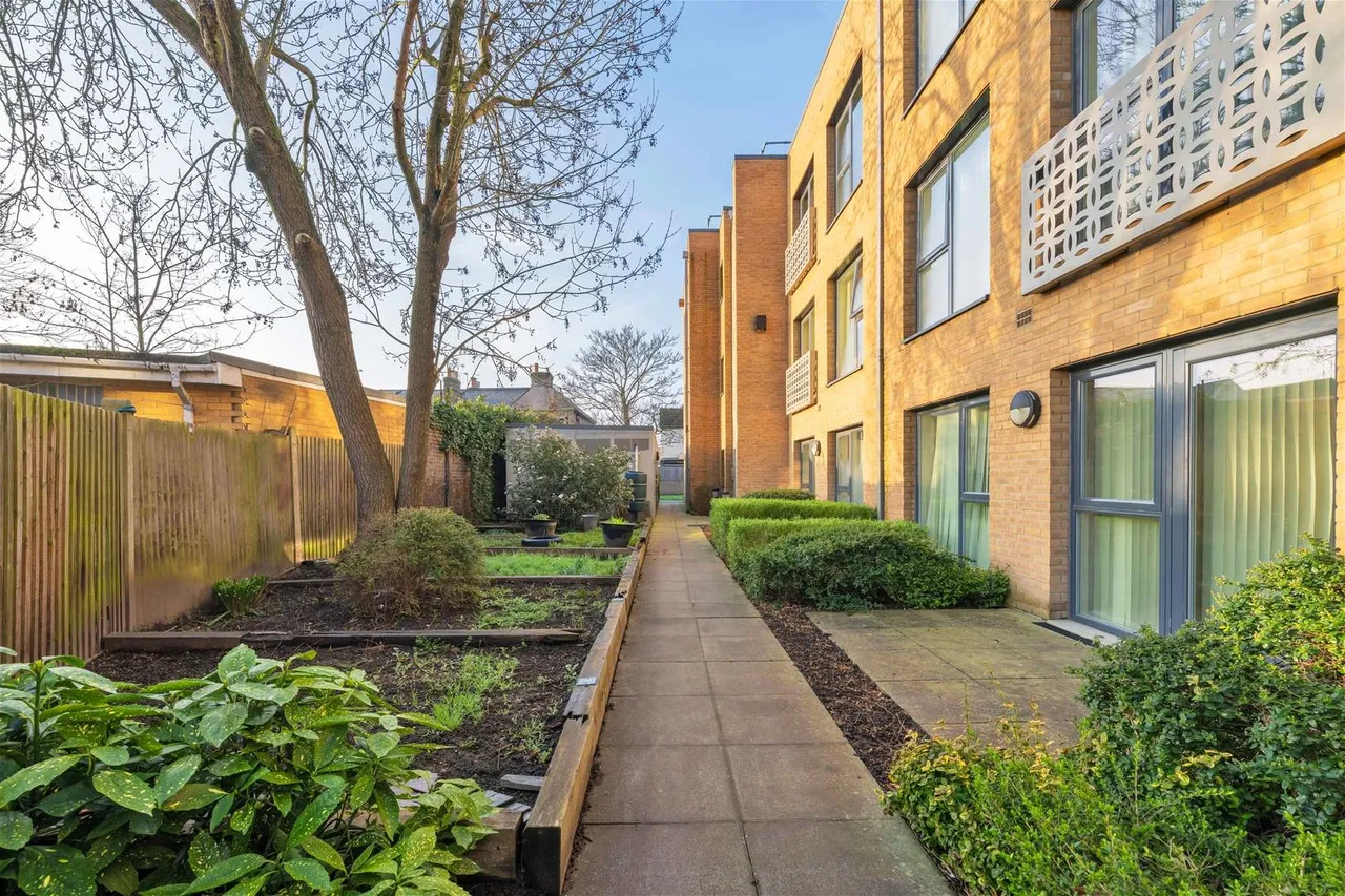 Western Road, Southall, photo 9