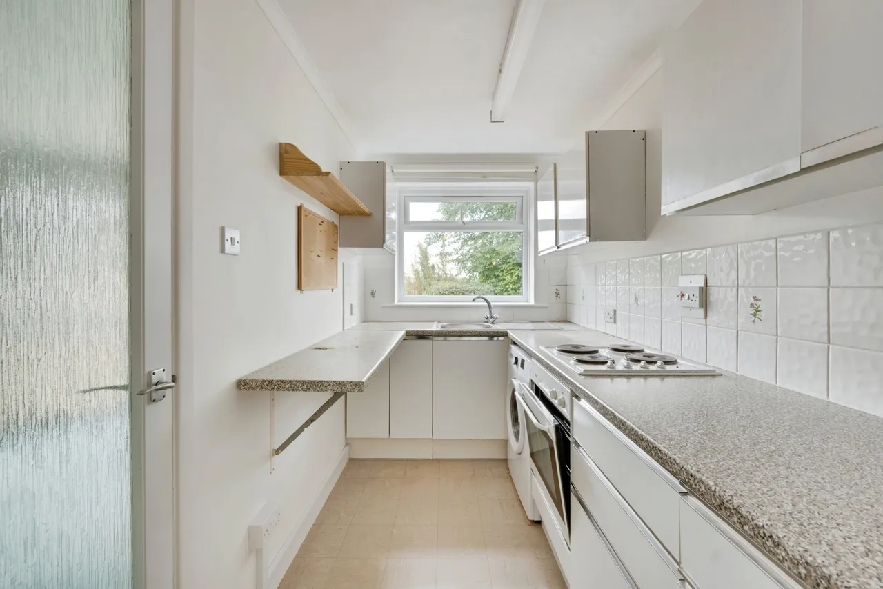 Vine Close, Sutton, SM1, photo 2