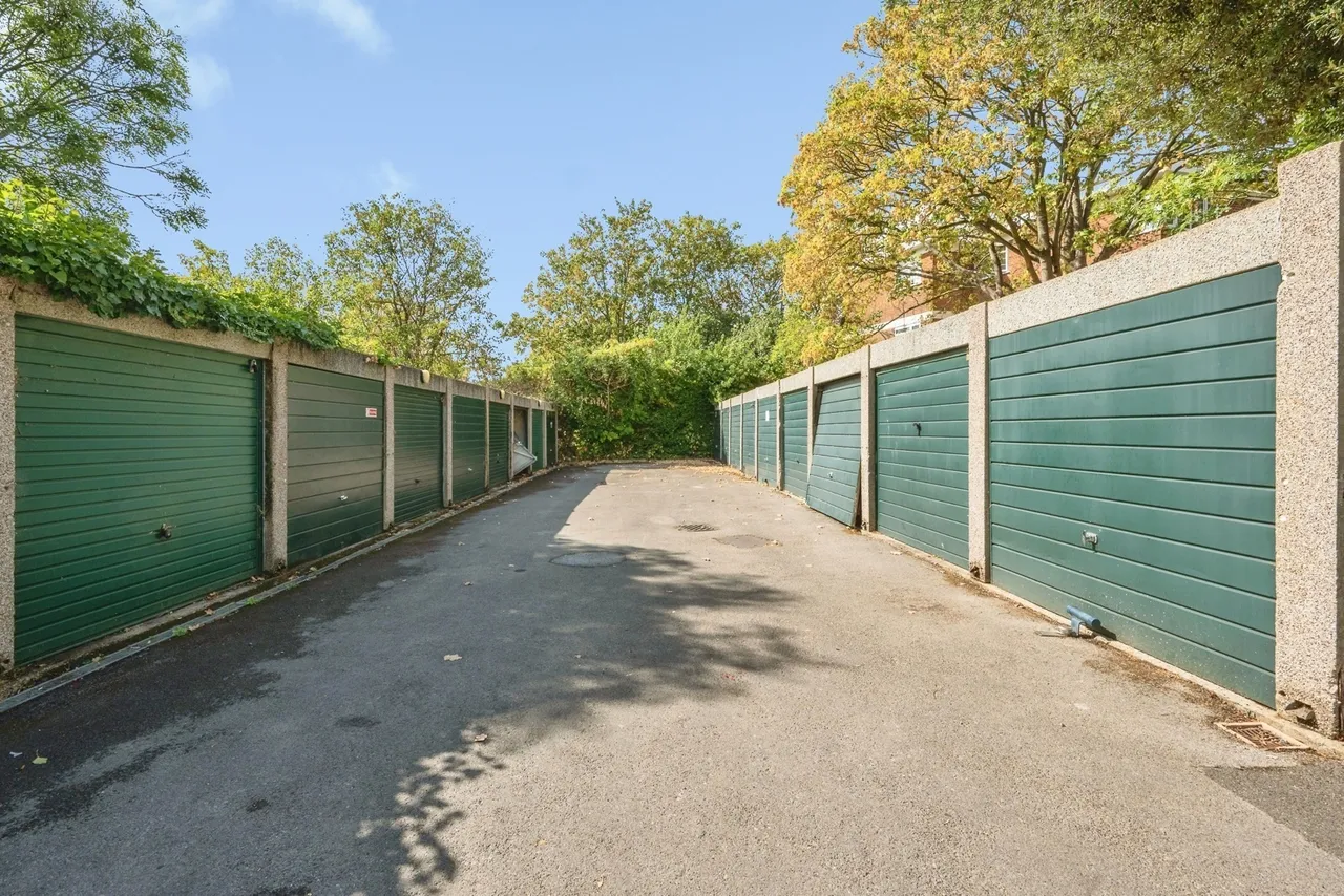 Vine Close, Sutton, SM1, photo 9