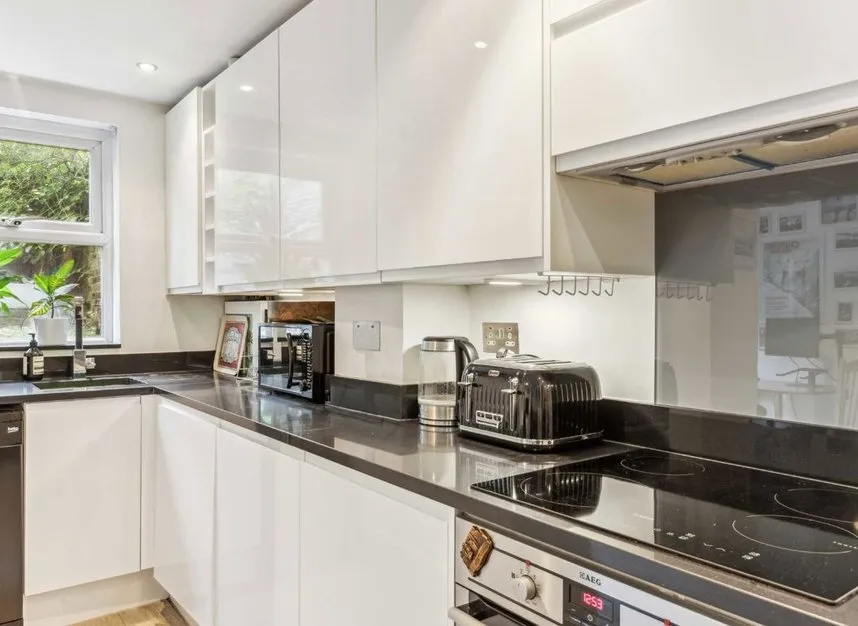Chesson Road, West Kensington, W14, photo 3