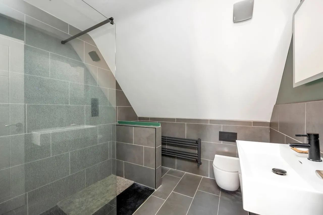 Rascals Close, Southwater, RH13, photo 18