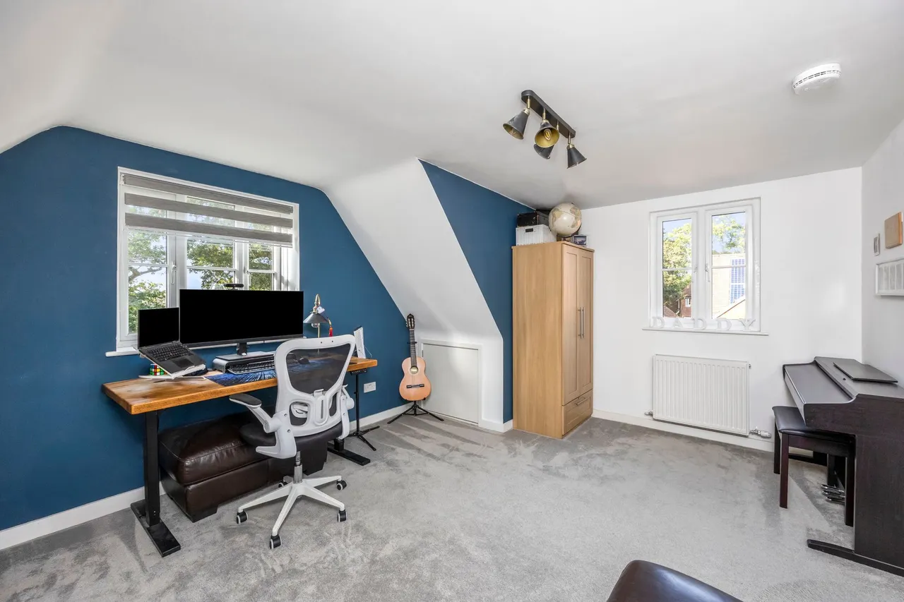 Rascals Close, Southwater, RH13, photo 16