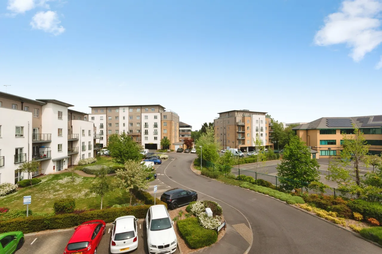 Fleming Place, Bracknell, RG12, photo 4