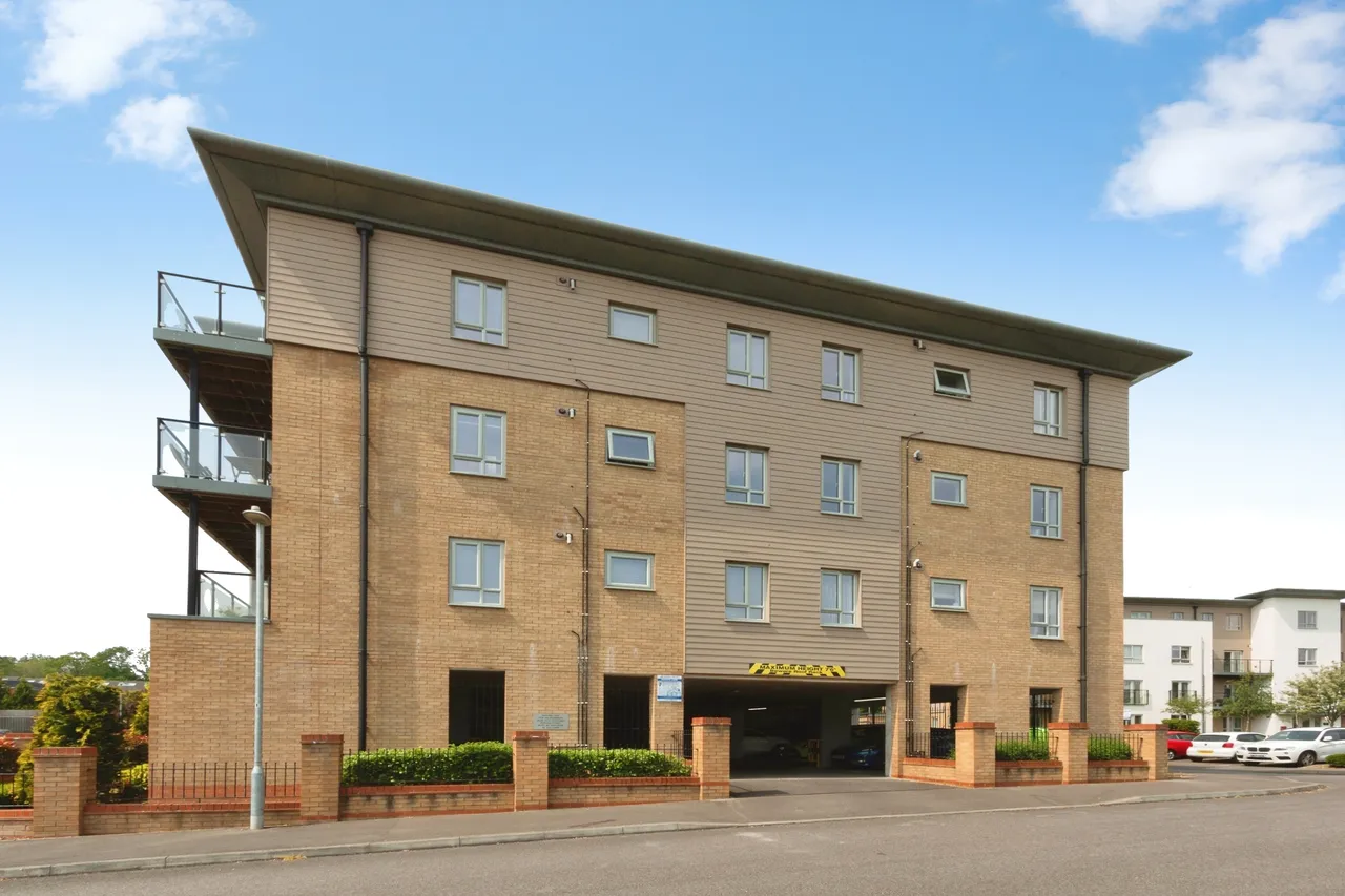 Fleming Place, Bracknell, RG12, photo 19