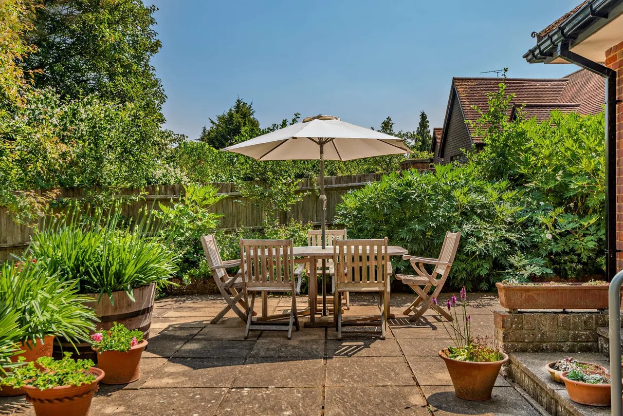 Latimer Way, Knotty Green, HP9, photo 31