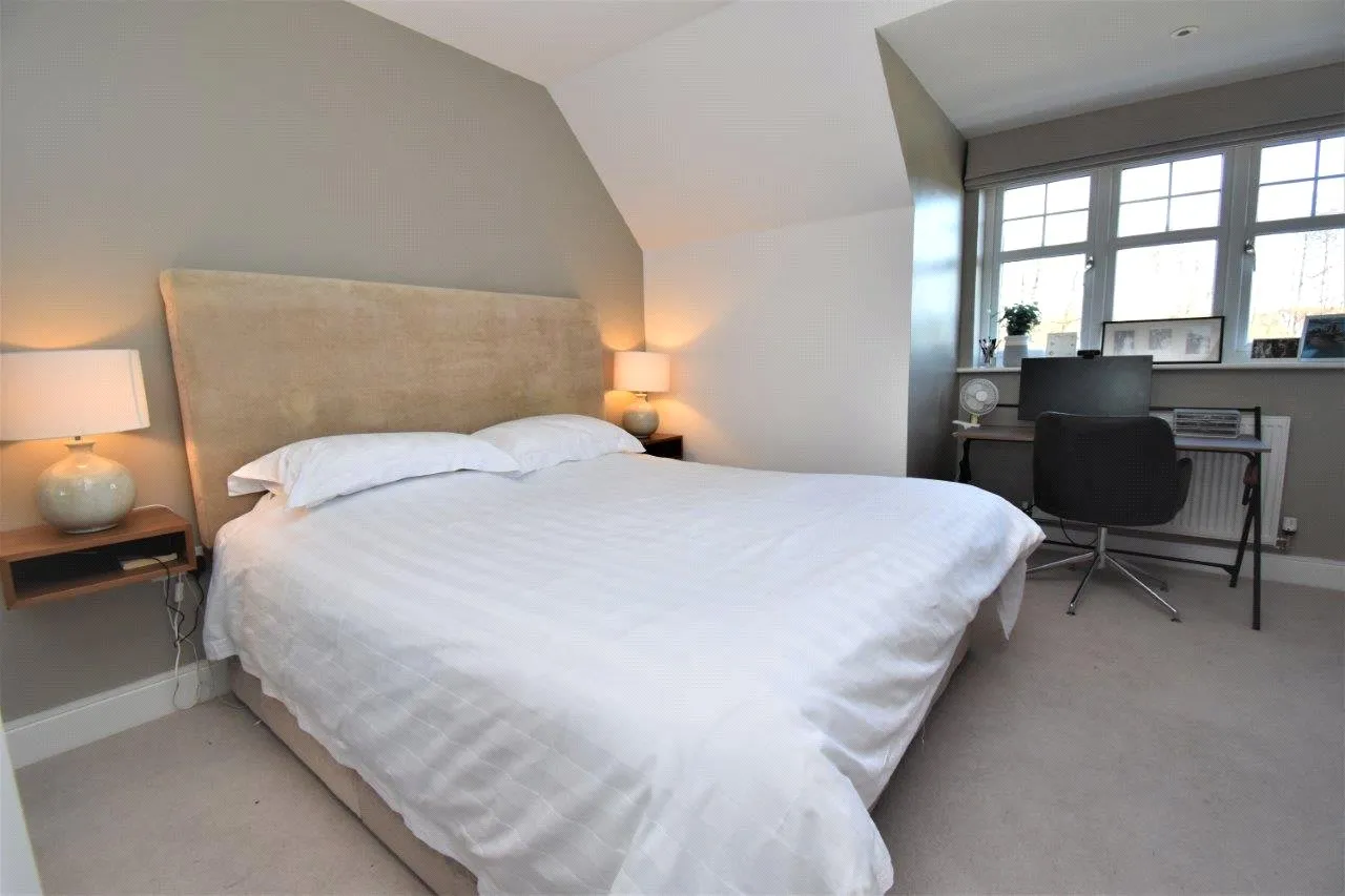 Mulberry Walk, Fleet, Hampshire, GU51 5EA, photo 8