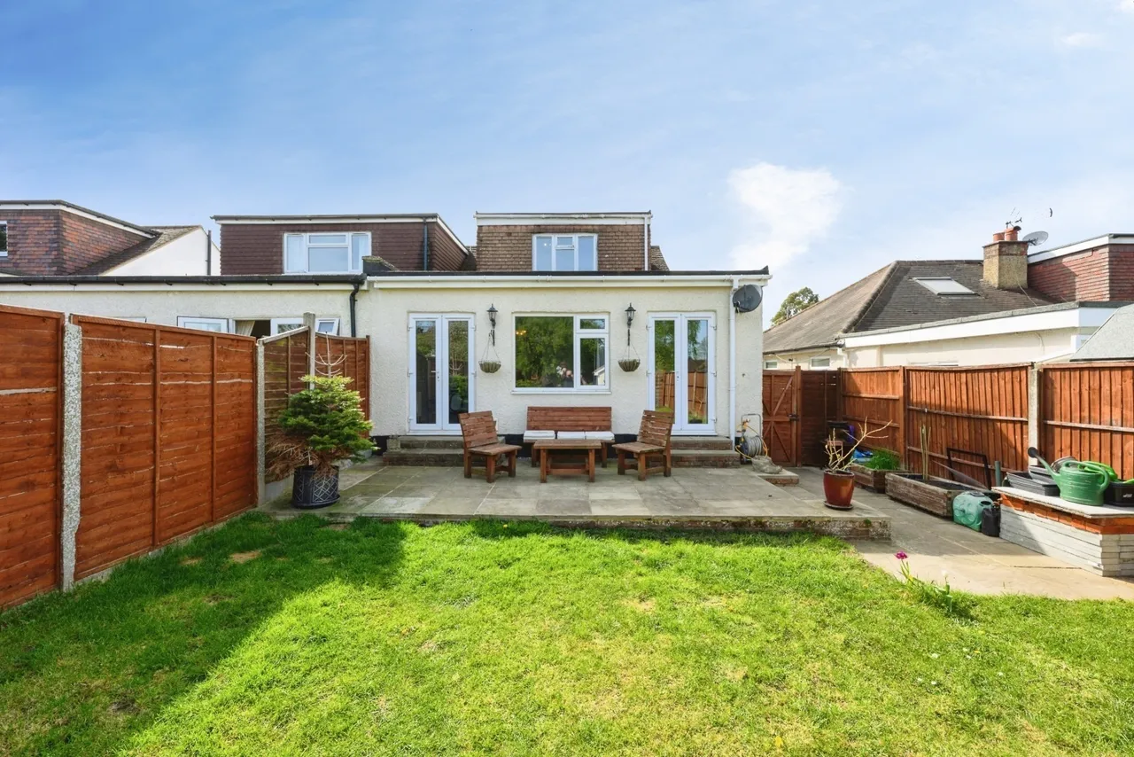 Orchard Close, Fetcham, KT22, photo 16