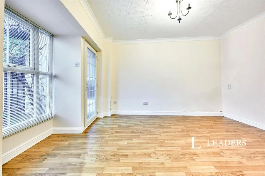 Station Road, Bishop's Stortford, CM23, photo 4