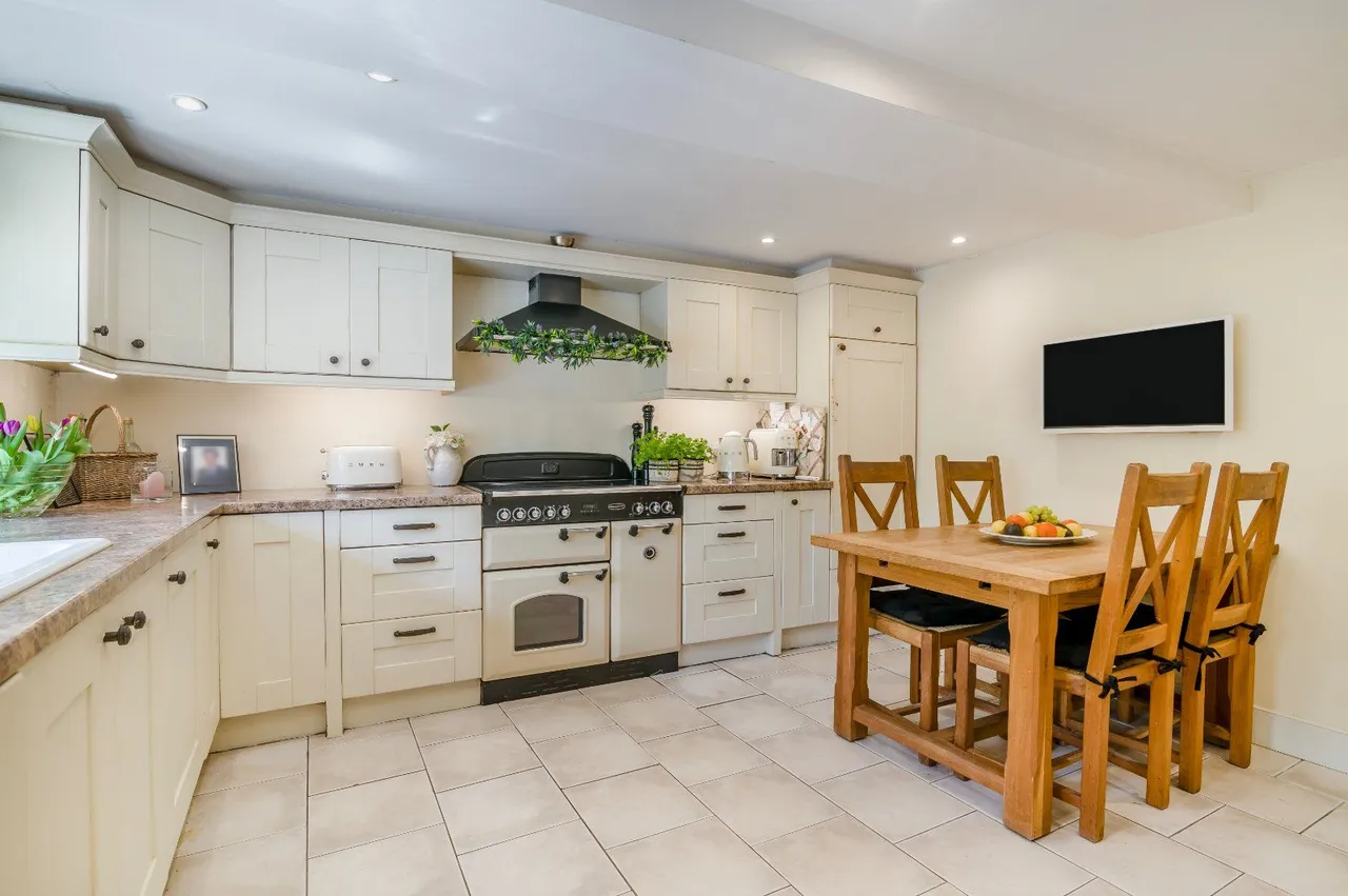 Lamberts Marsh, Southwick, Wiltshire, BA14 9PD, photo 3