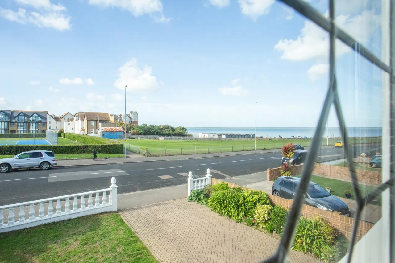 Royal Esplanade, Margate, CT9, photo 5