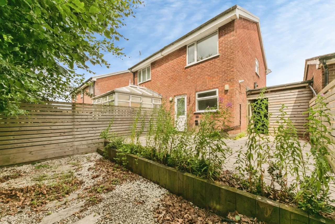 Hayle Close, Macclesfield, Cheshire, SK10, photo 12