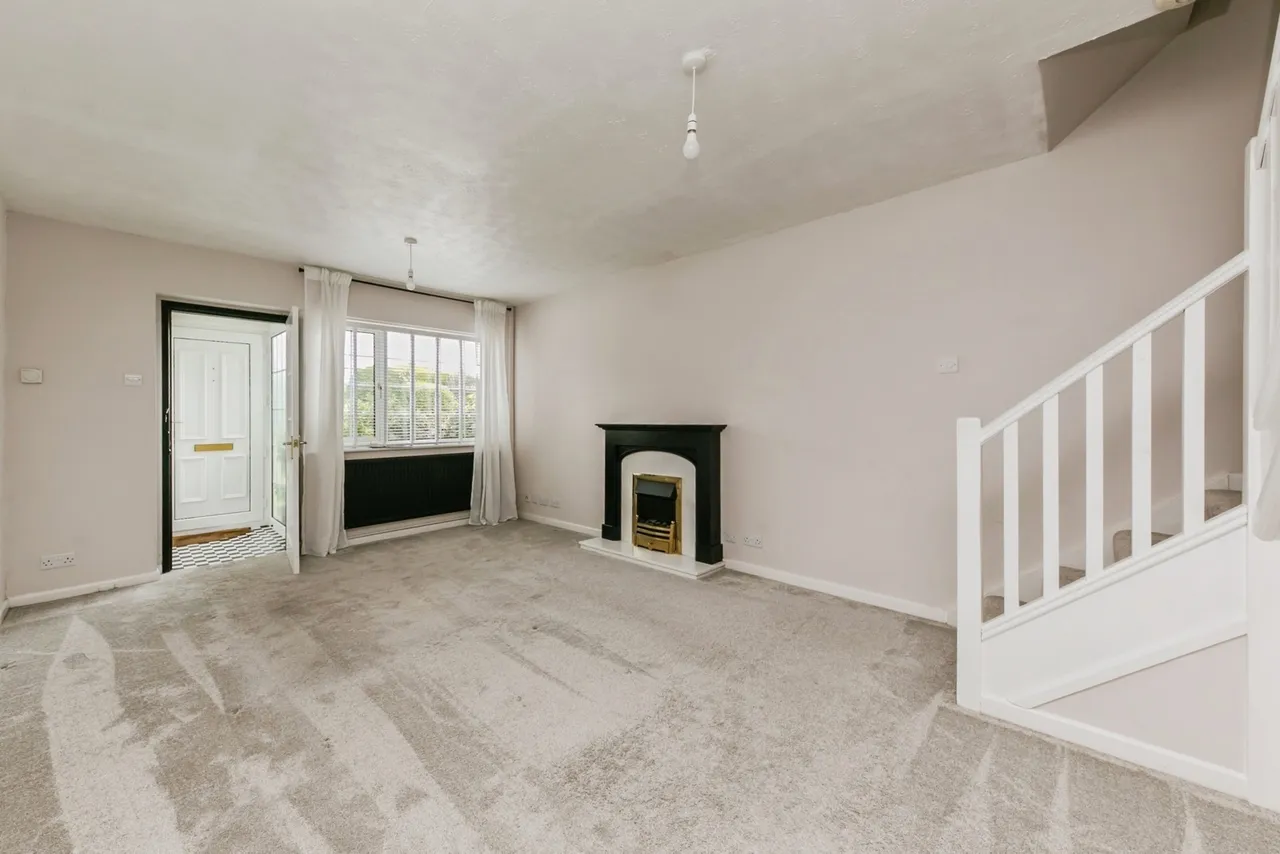 Hayle Close, Macclesfield, Cheshire, SK10, photo 3