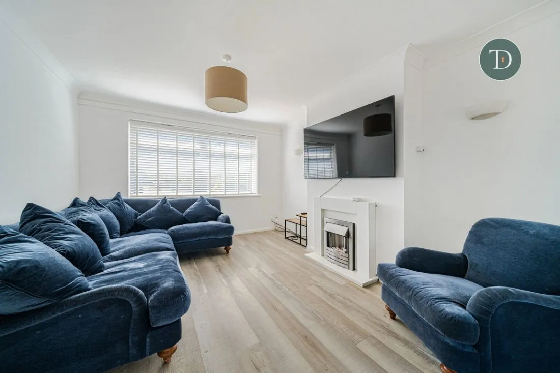 Heywood Road, Great Sutton, CH66 3PR, photo 2