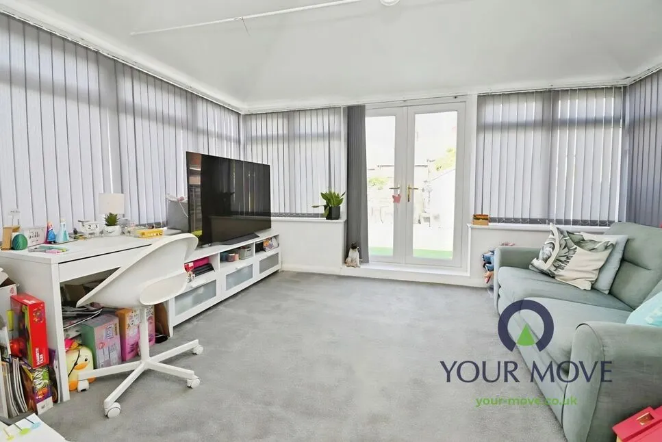 Peasehill Close, Barnsley, S70, photo 8