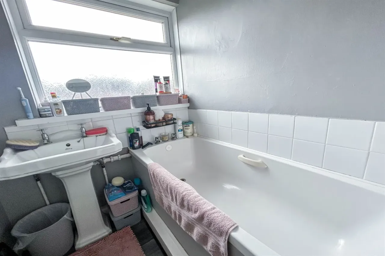 Pennywell Road, Pennywell, SR4, photo 9