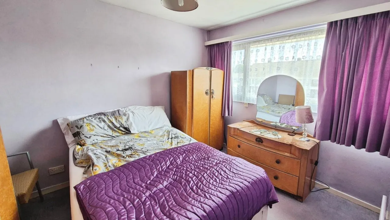 Thistledown Avenue, Burntwood, WS7, photo 13