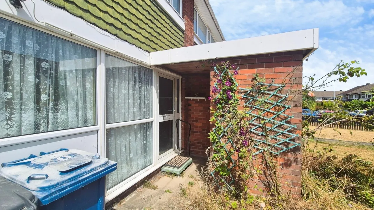 Thistledown Avenue, Burntwood, WS7, photo 5