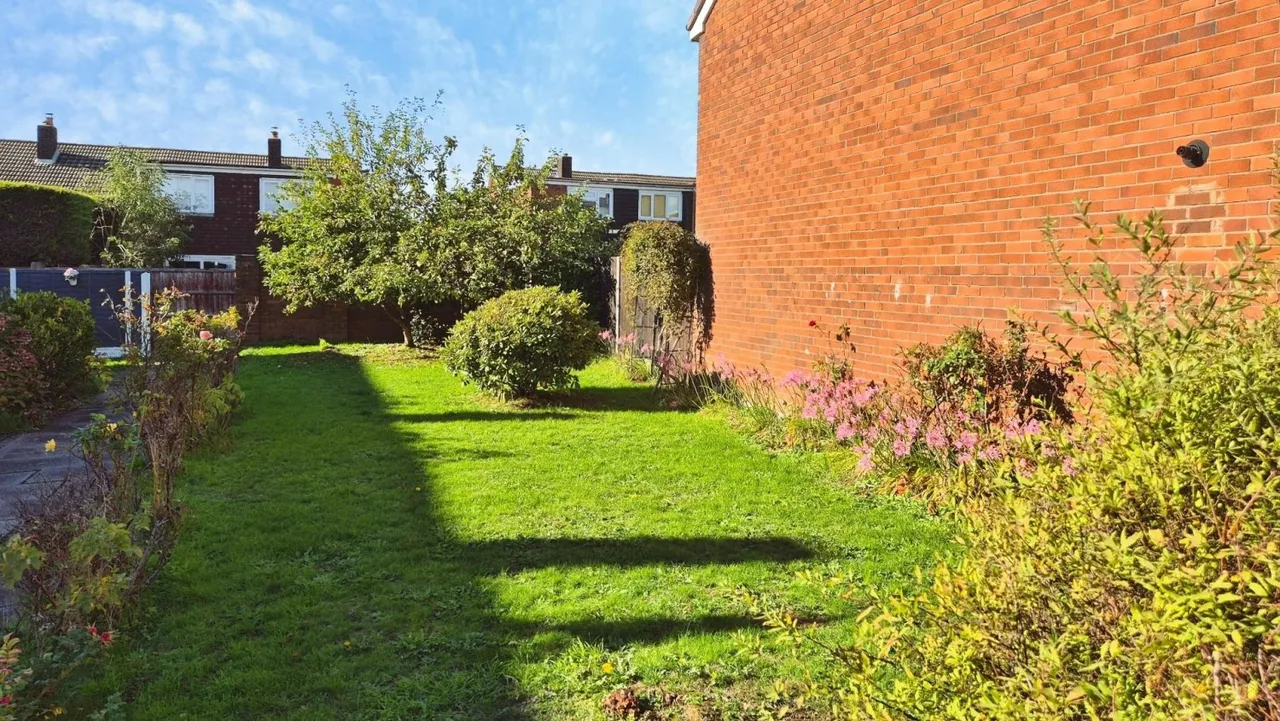 Thistledown Avenue, Burntwood, WS7, photo 4