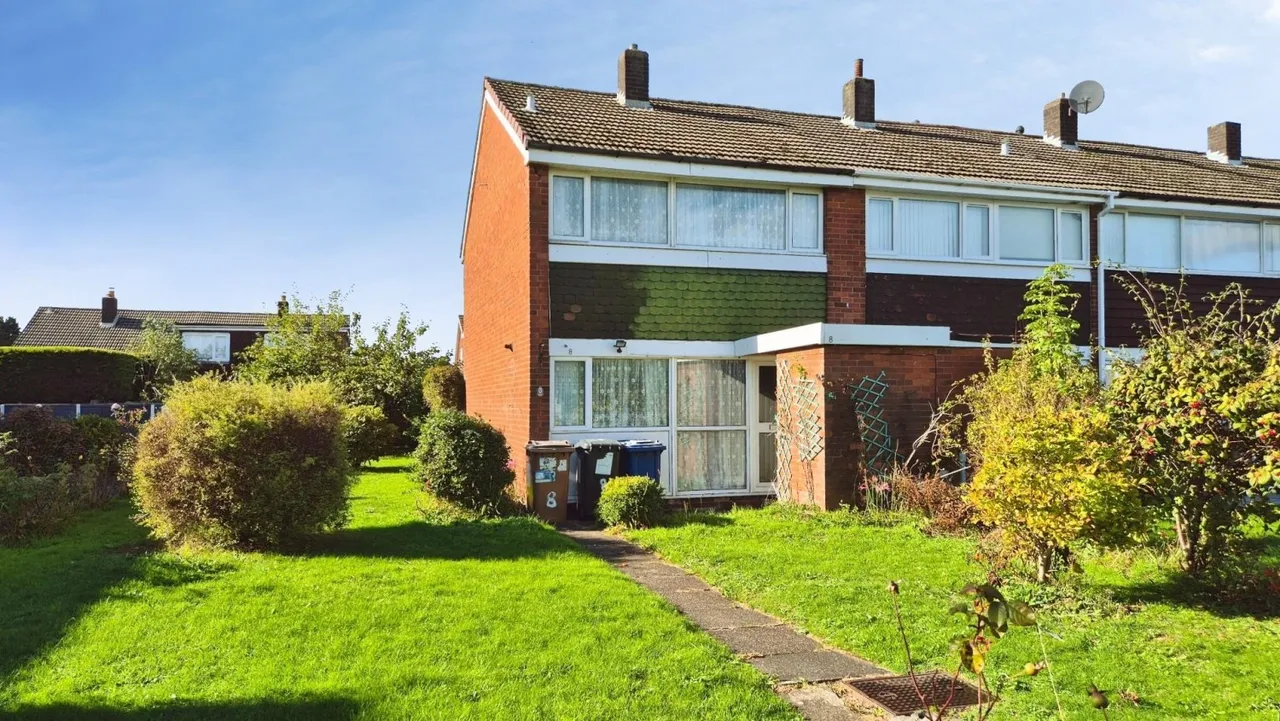 3 bed house for sale, Thistledown Avenue, Burntwood, WS7