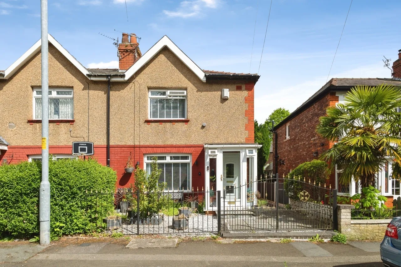 2 bed house for sale — Meadow Lane, Denton, Manchester, Greater Manchester, M34