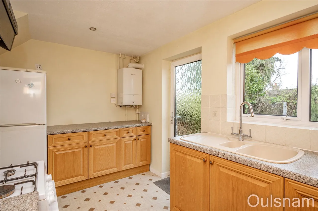 Foxwalks Avenue, Bromsgrove, Worcestershire, B61 7NE, photo 5