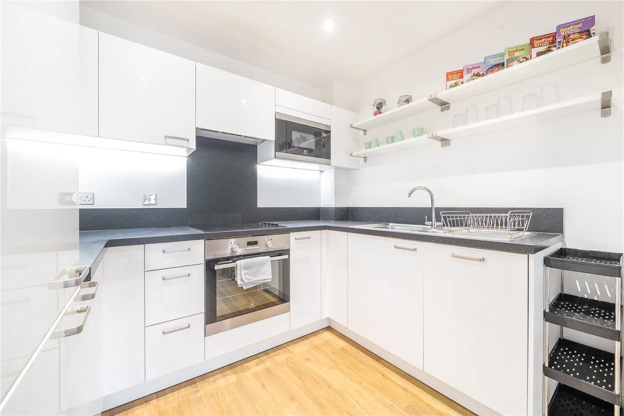 Adenmore Road, London, SE6, photo 7