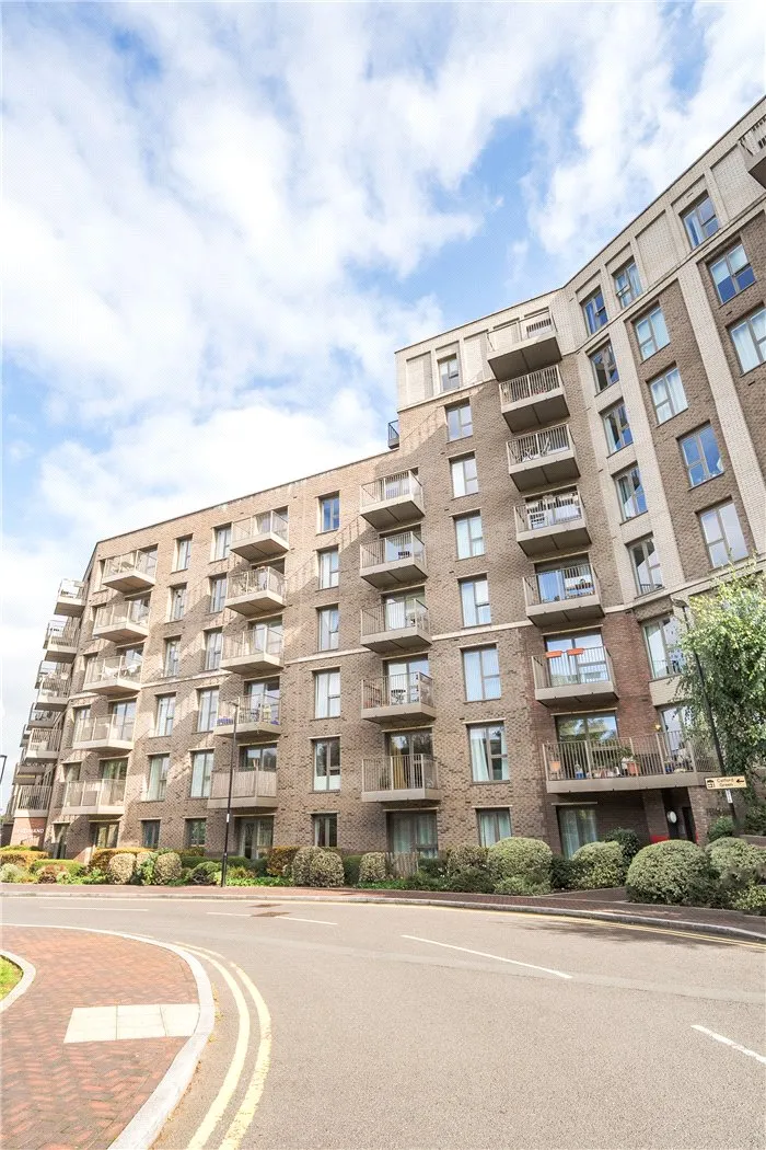 Adenmore Road, London, SE6, photo 10