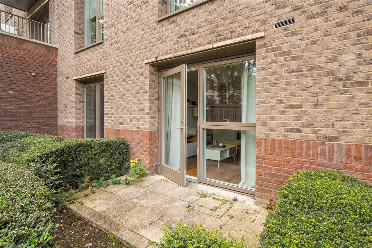 Adenmore Road, London, SE6, photo 12