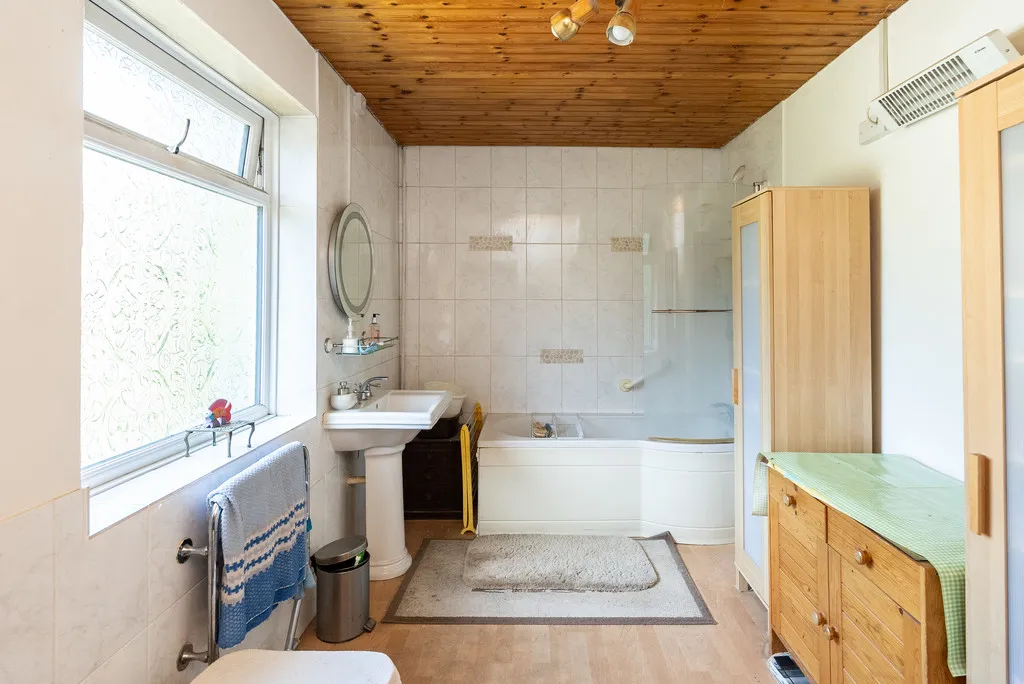 Deepdene Avenue, Dorking, RH5, photo 9